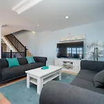 Magnificent 5-star Very Large Luxury Sea View Jacuzzi And Heated Pool Villa