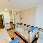 Magnificent 5-star Very Large Luxury Sea View Jacuzzi And Heated Pool *
