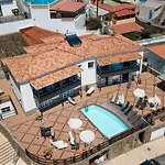 Magnificent 5-star Very Large Luxury Sea View Jacuzzi And Heated Pool